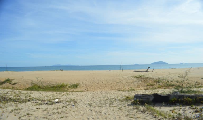 Tanah Pantai 5.08 Ekar Status Bangunan Resort/Hotel Dekat Jeti Ke Pulau Redang Di Merang Setiu